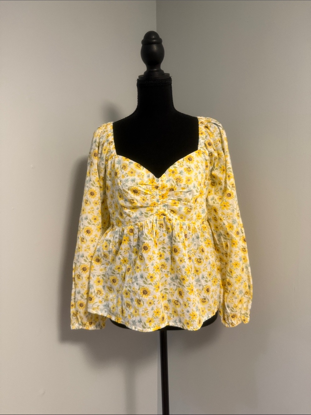 Old Navy Yellow Floral Sweetheart Peplum Long Sleeve Top